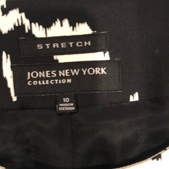 Jones New York Floral Print Cropped Jacket - Picture 3 of 6